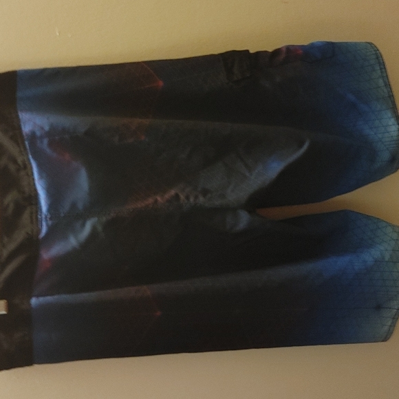 Island Haze shorts - Picture 3 of 4